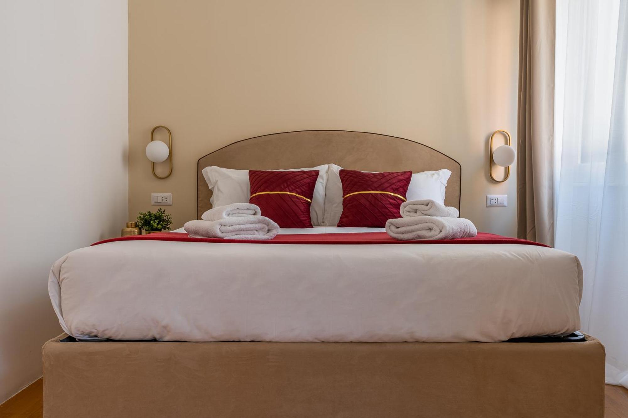 Decimo Meridio- At Spanish Steps- Rome Exterior photo