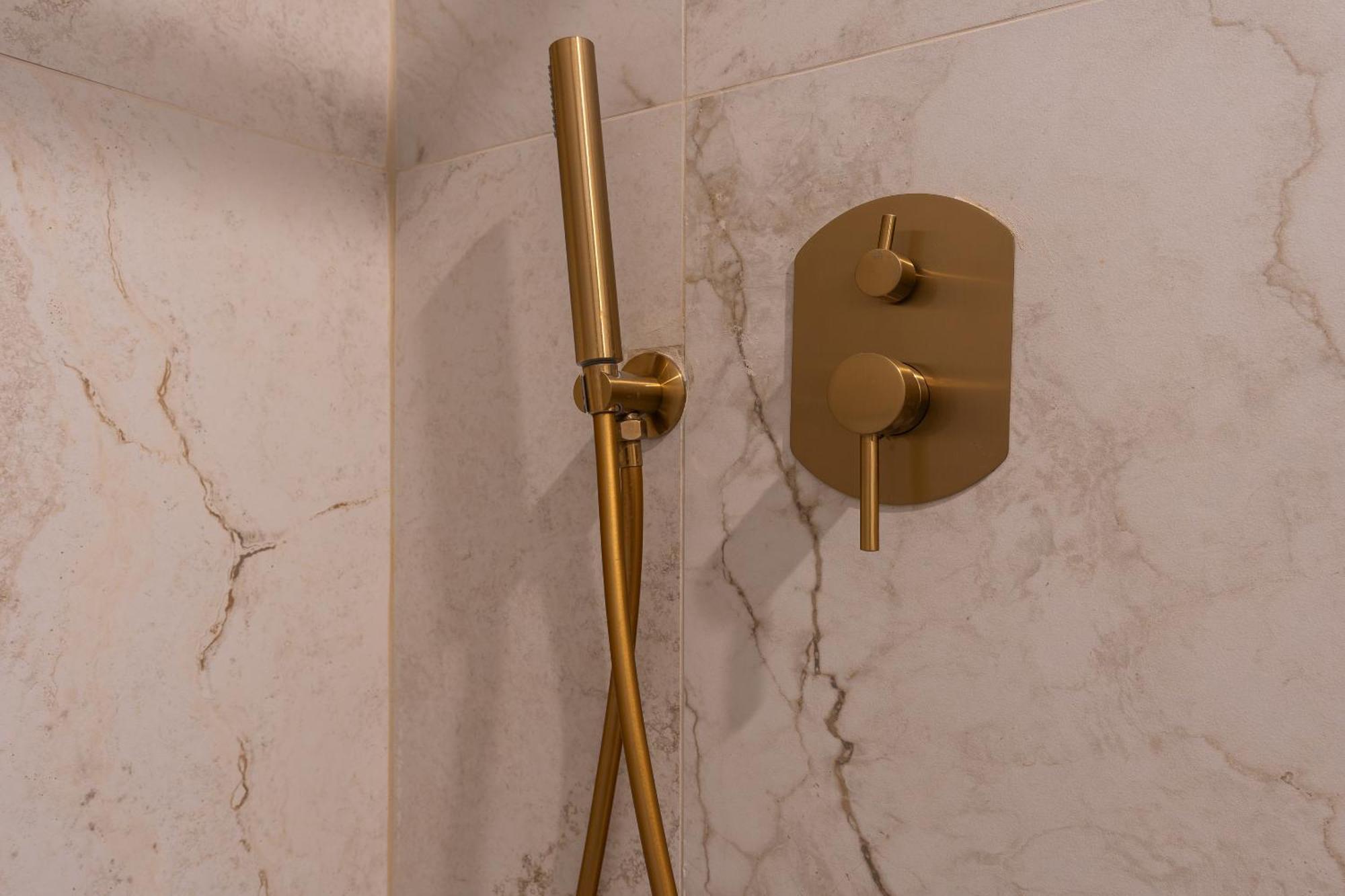 Decimo Meridio- At Spanish Steps- Rome Exterior photo